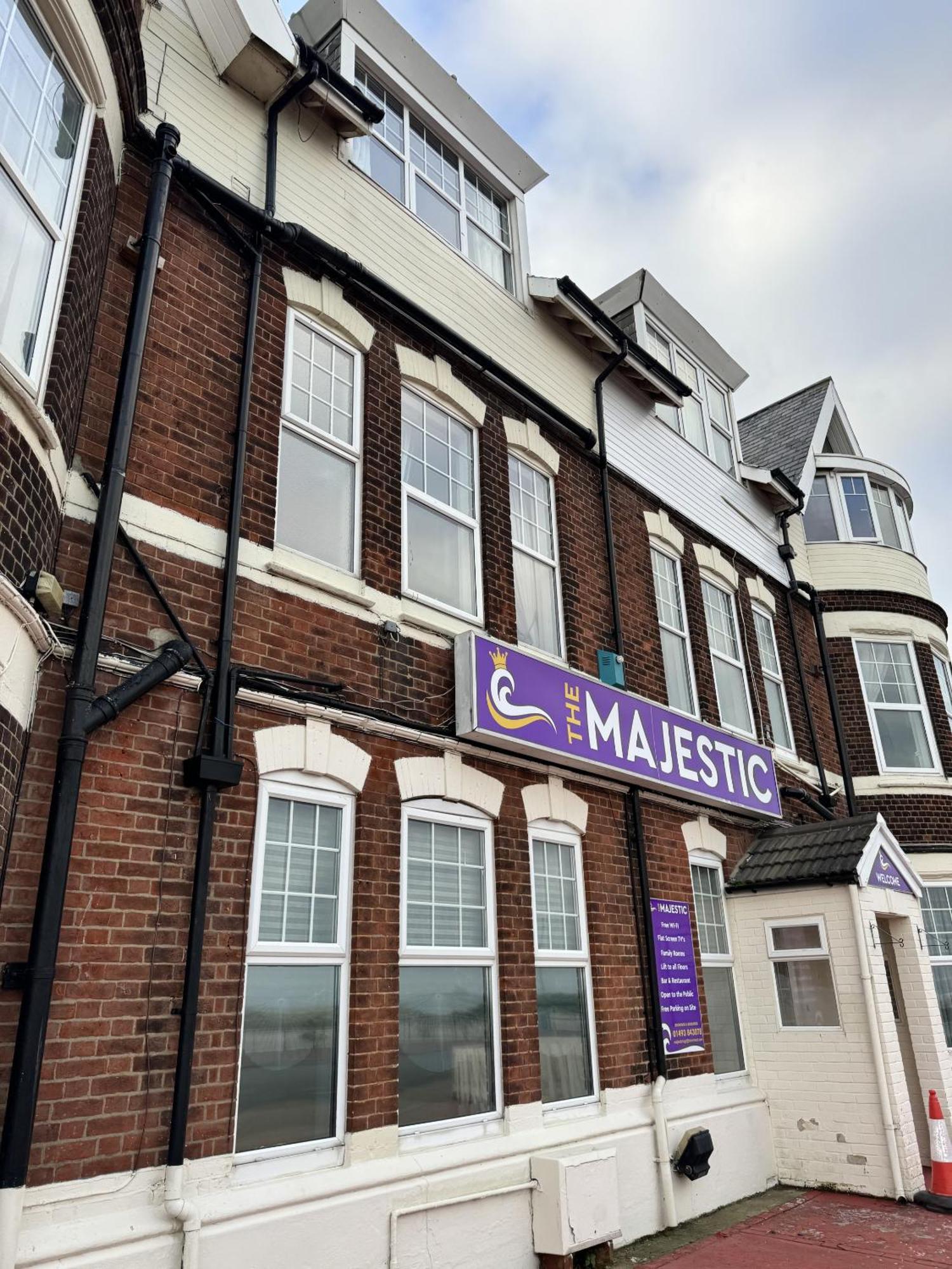 The Majestic Bed and Breakfast Great Yarmouth Esterno foto