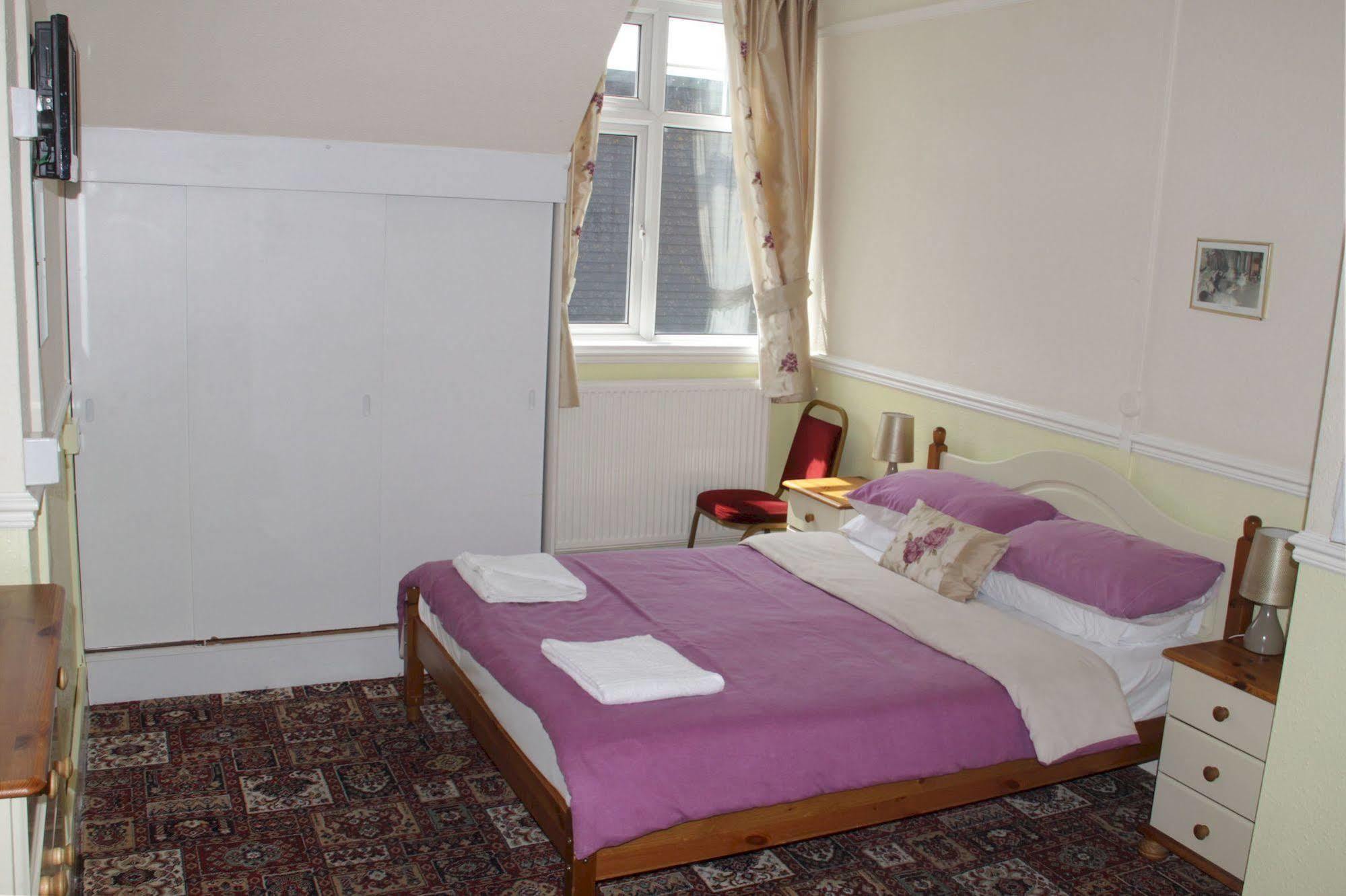 The Majestic Bed and Breakfast Great Yarmouth Esterno foto